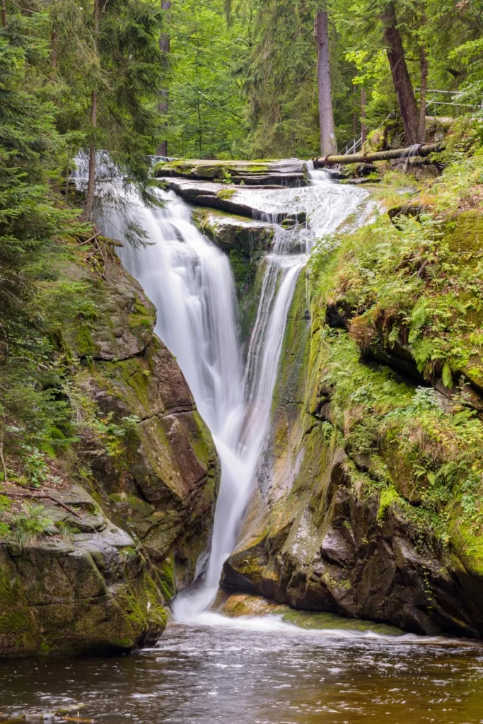 waterfall in szklarka karkonosze